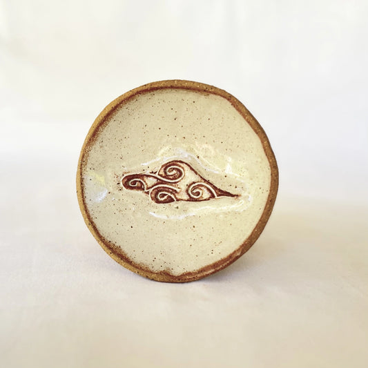 Speckled Ceramic Cloud Plates in Wheat